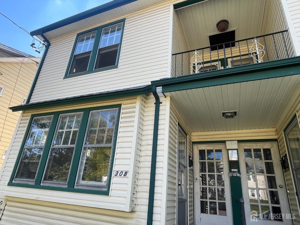 308 S 3rd Avenue S - Photo 3