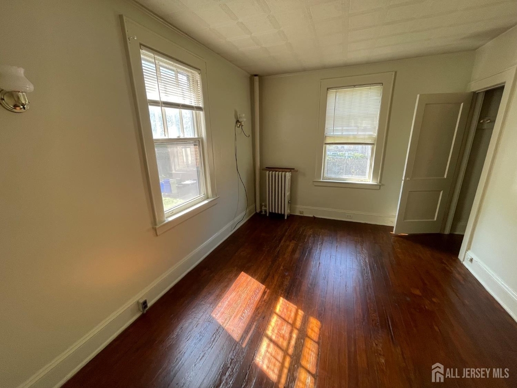 308 S 3rd Avenue S - Photo 15