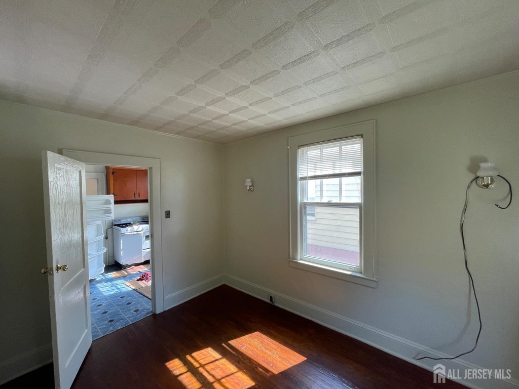 308 S 3rd Avenue S - Photo 12