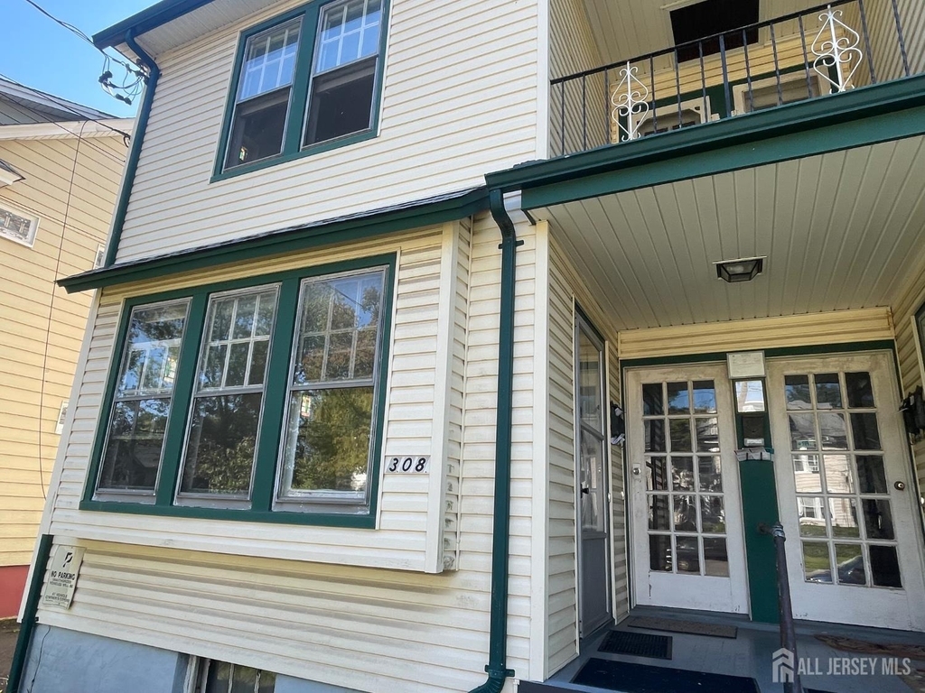 308 S 3rd Avenue S - Photo 4