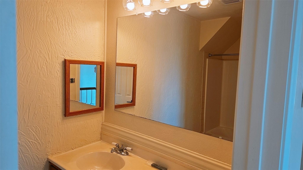 105 Meadow Dr - Photo 14