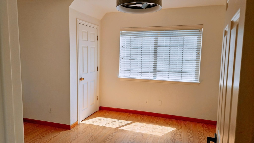 105 Meadow Dr - Photo 9