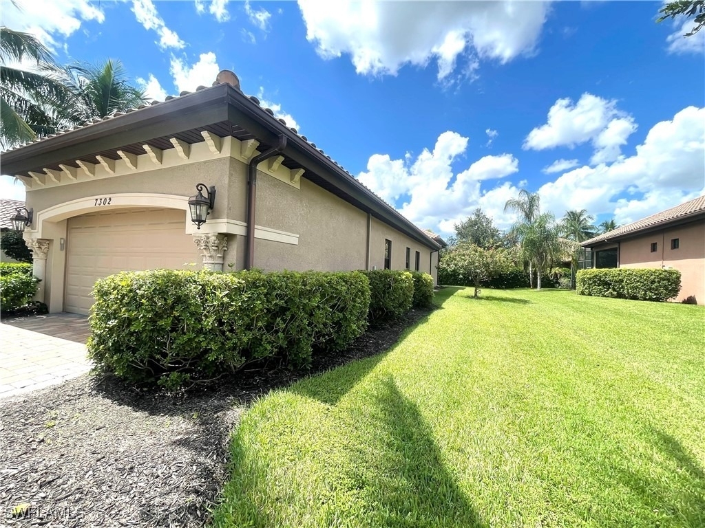 7302 Acorn Way - Photo 2