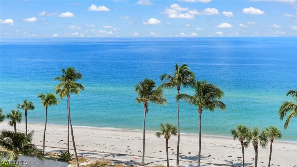 4005 Gulf Shore Boulevard N - Photo 8