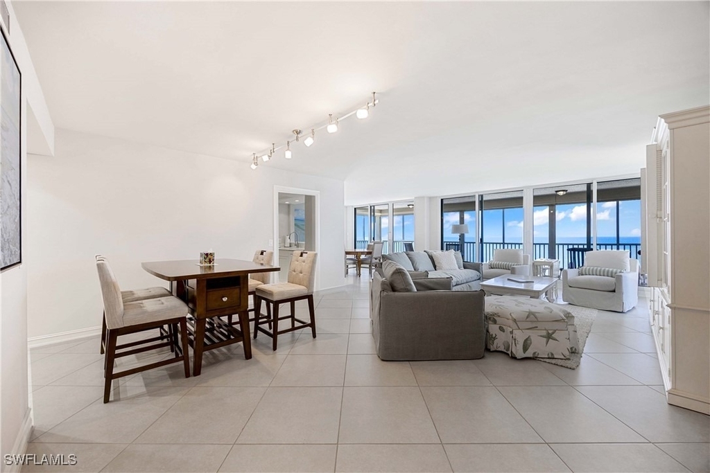 10691 Gulf Shore Drive - Photo 15