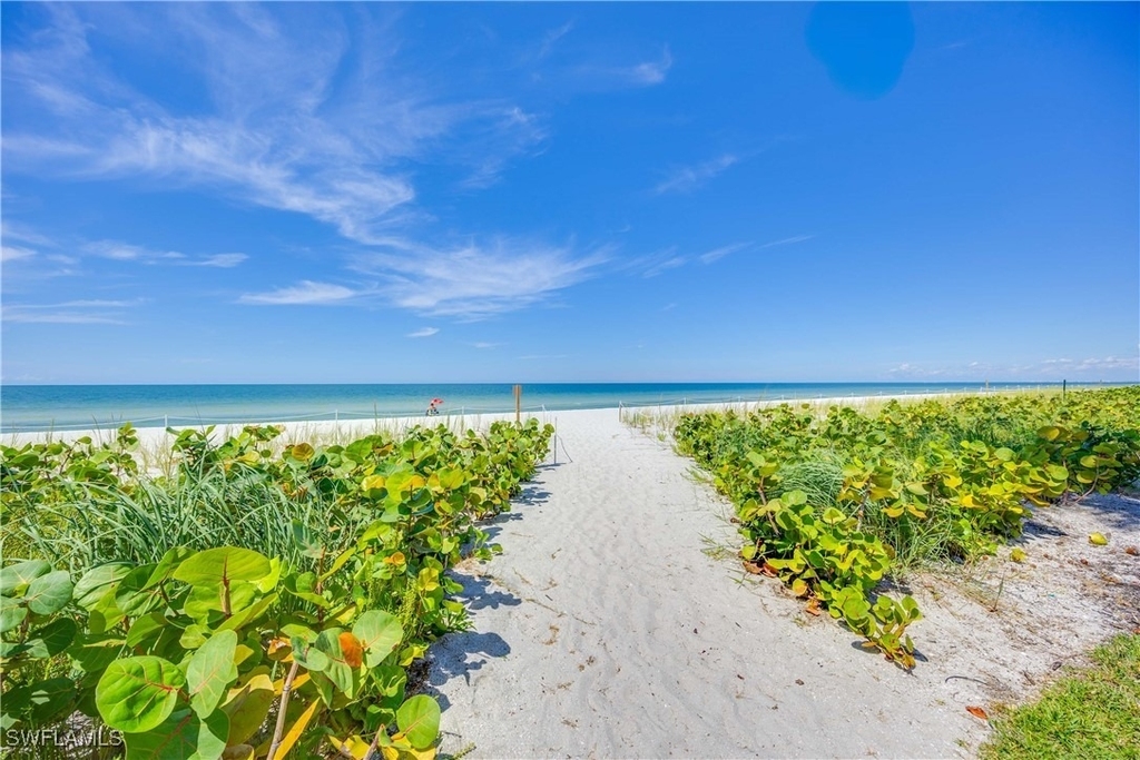 10691 Gulf Shore Drive - Photo 35