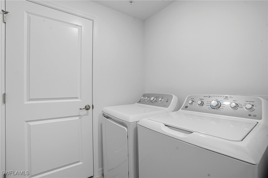 5667 Melbourne Ct - Photo 29