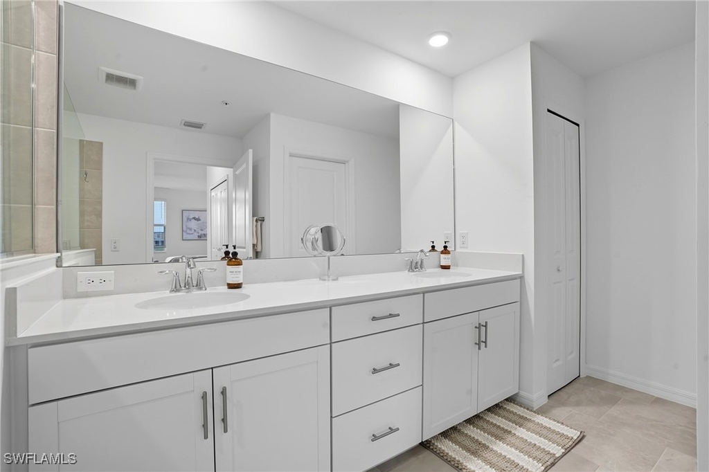 5667 Melbourne Ct - Photo 22