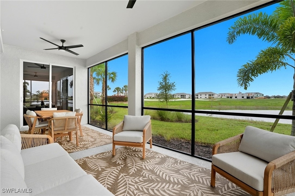 5667 Melbourne Ct - Photo 33