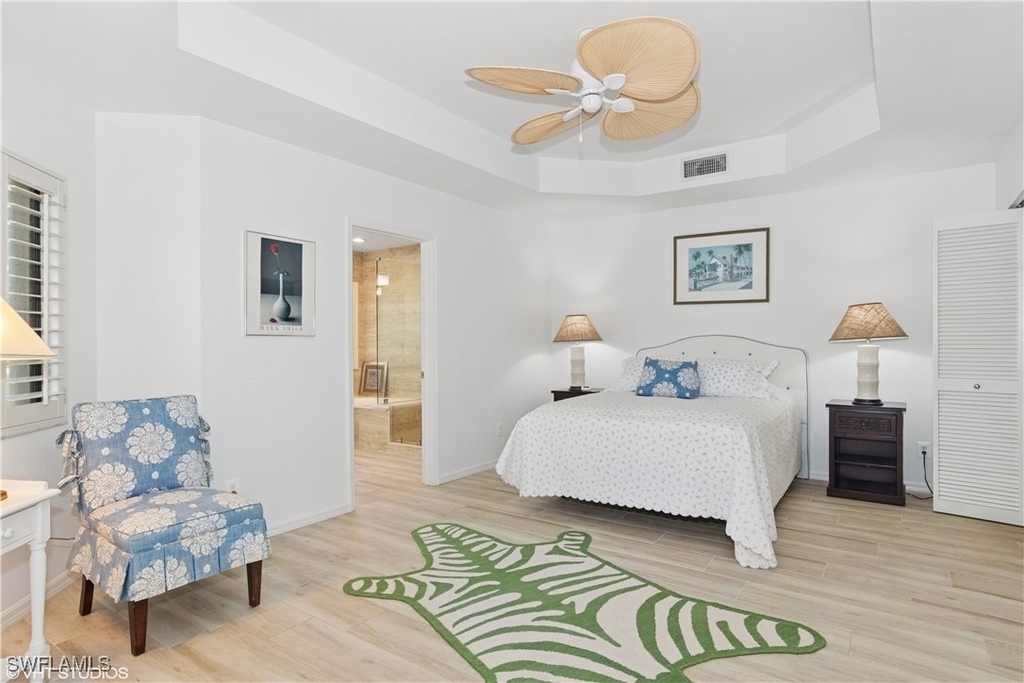 7048 Pelican Bay Boulevard - Photo 9