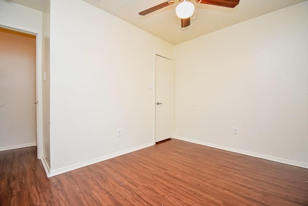 100 Sunset Street - Photo 12