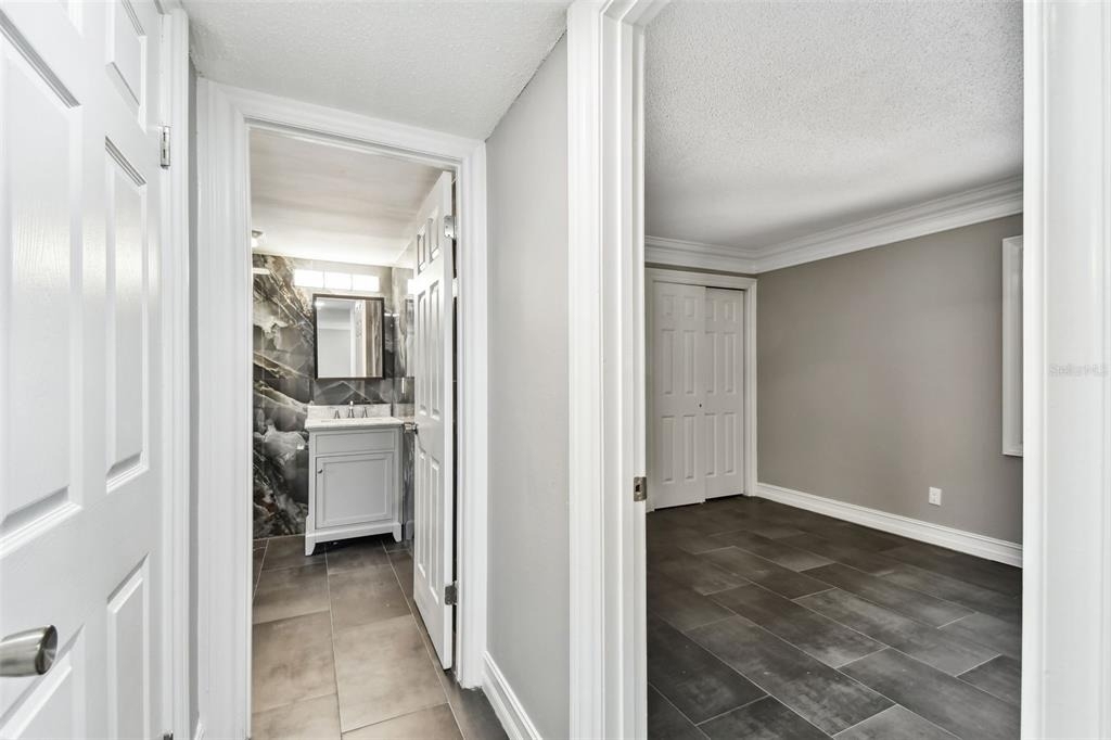 2942 W Bay Drive - Photo 15