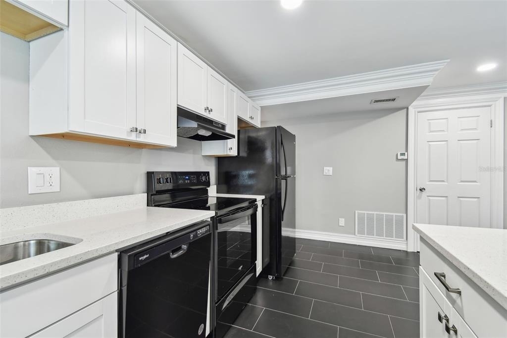 2942 W Bay Drive - Photo 16