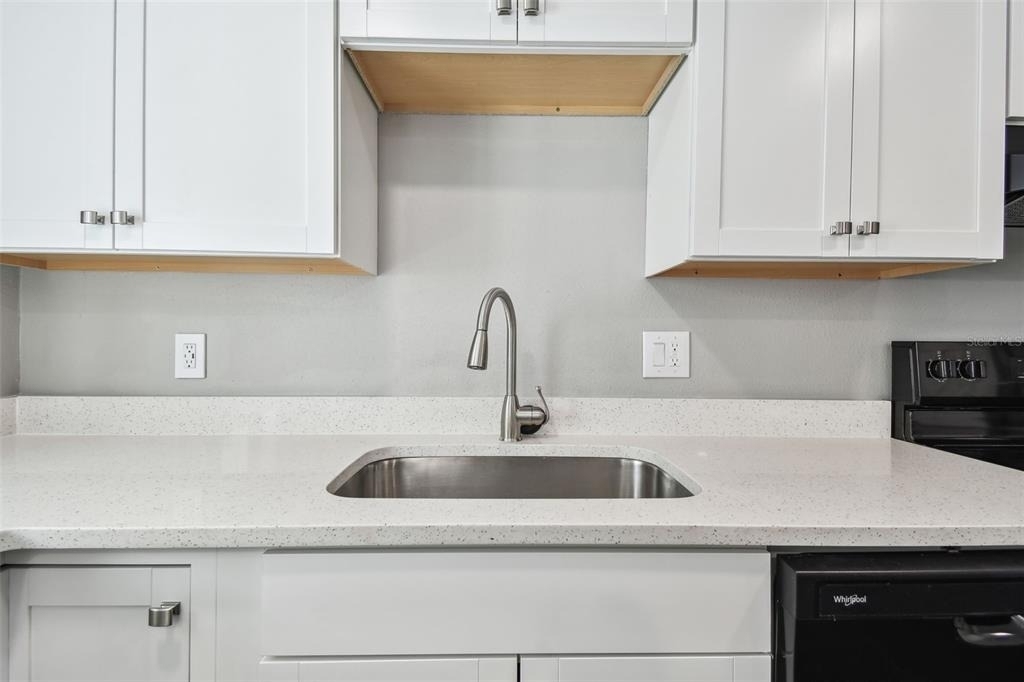 2942 W Bay Drive - Photo 18