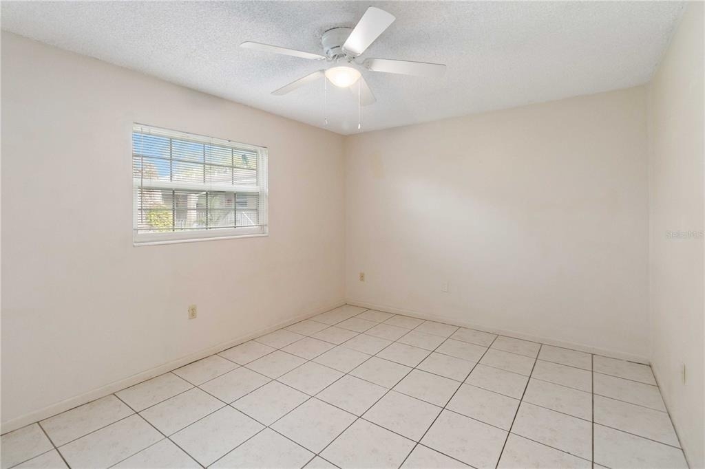 2500 Lee Road - Photo 15