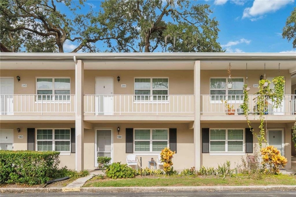 2500 Lee Road - Photo 0