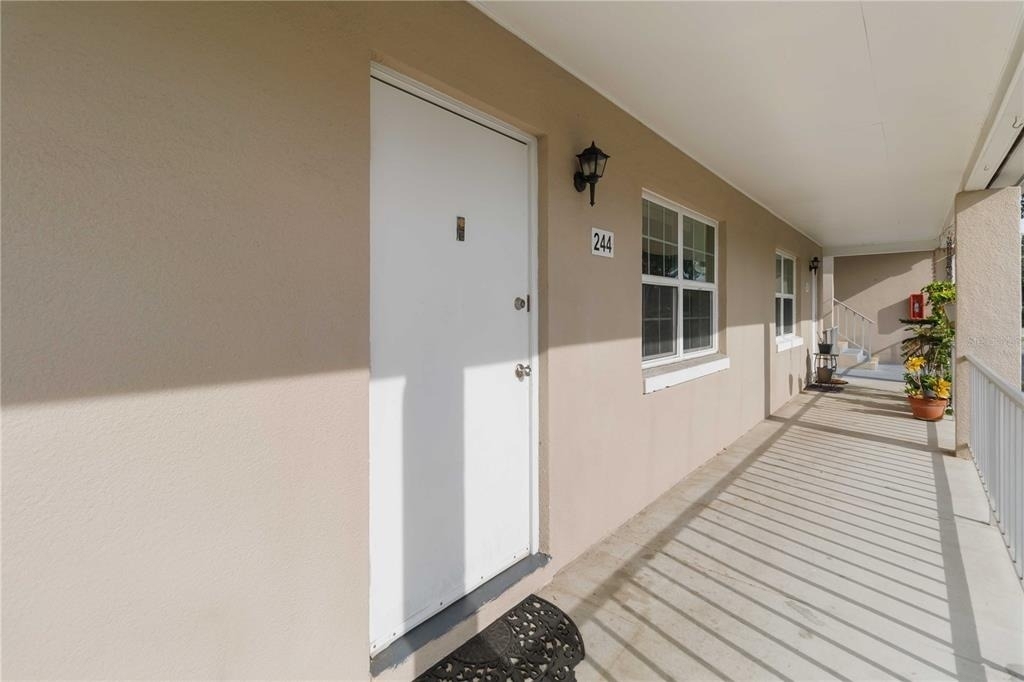 2500 Lee Road - Photo 4