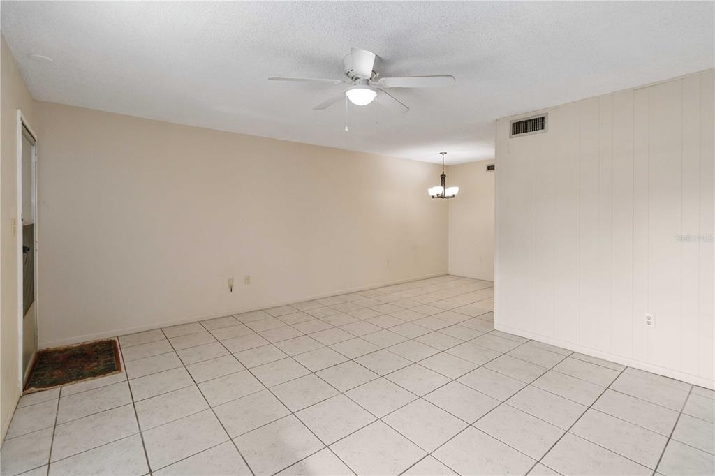 2500 Lee Road - Photo 8