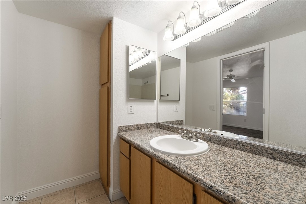 5055 W Hacienda Avenue - Photo 25