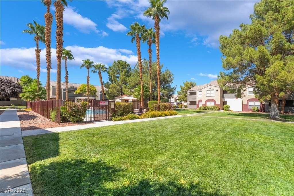 5055 W Hacienda Avenue - Photo 36