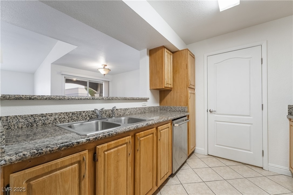 5055 W Hacienda Avenue - Photo 13