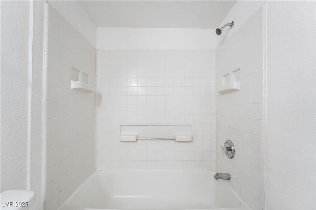 5055 W Hacienda Avenue - Photo 19