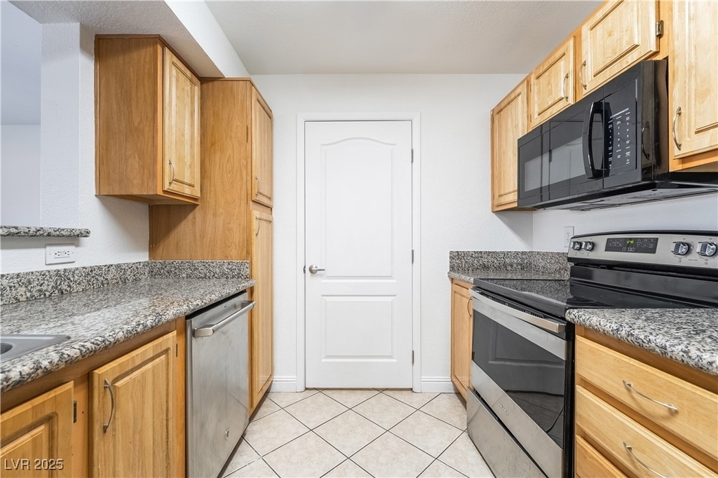5055 W Hacienda Avenue - Photo 12