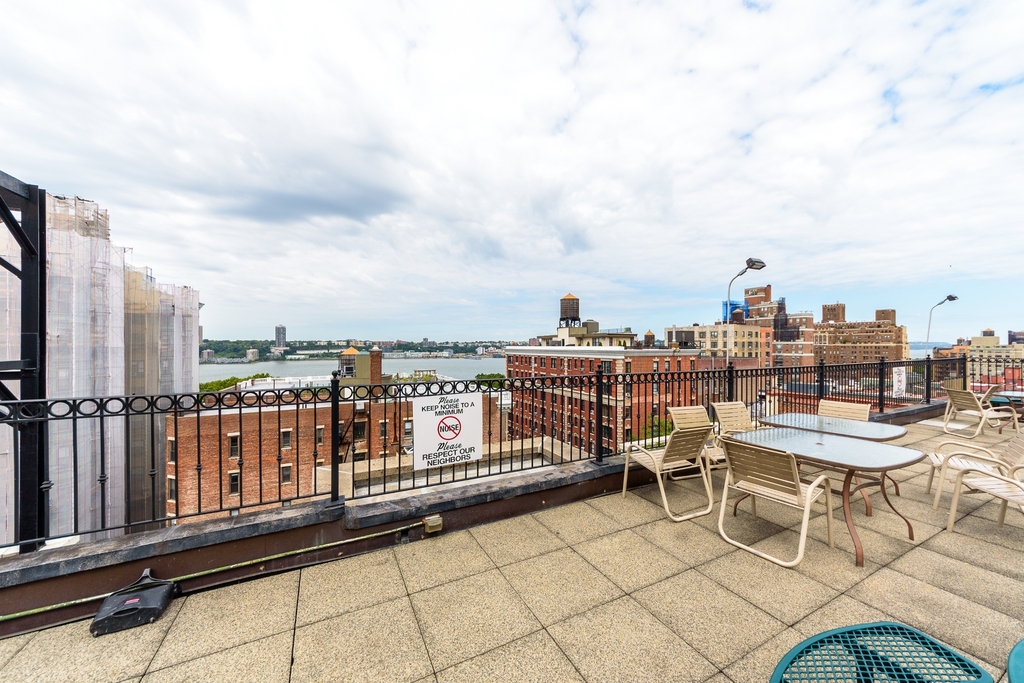 304 West 92nd Street - Photo 9