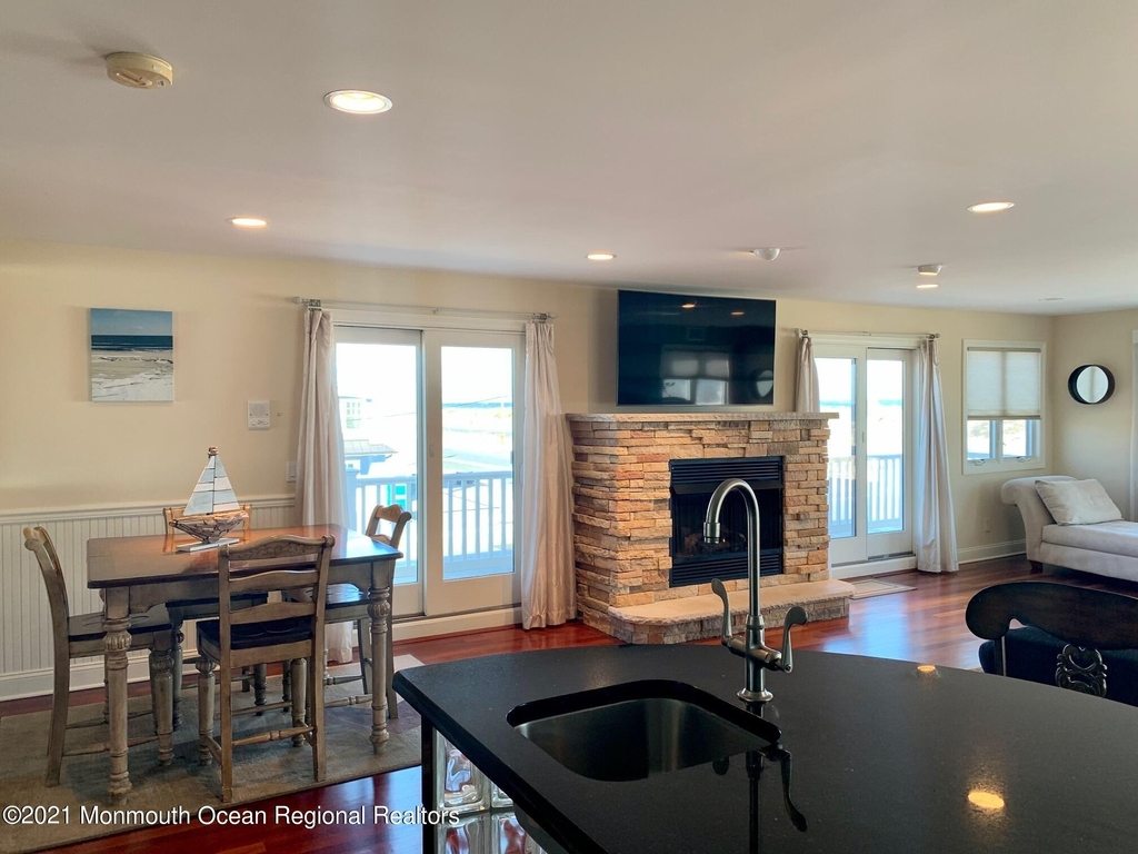 919 N Ocean Avenue - Photo 19