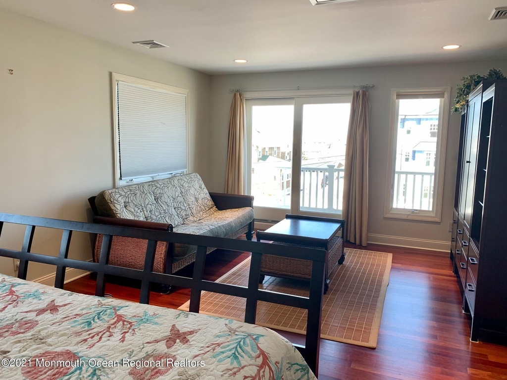 919 N Ocean Avenue - Photo 33
