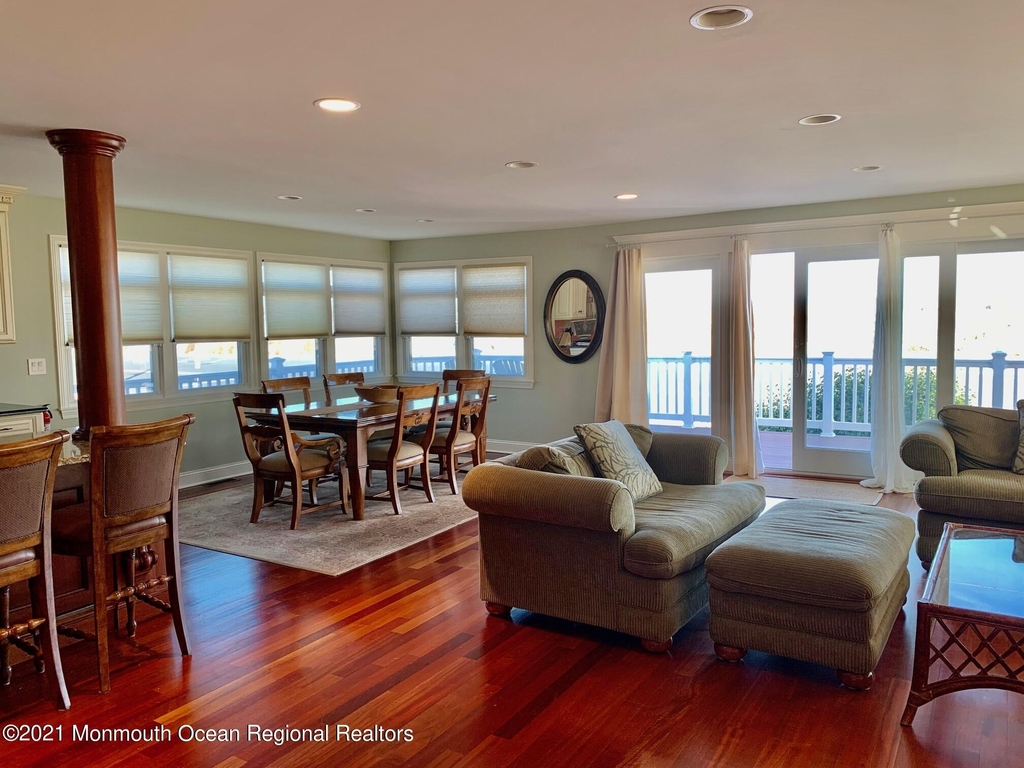 919 N Ocean Avenue - Photo 11