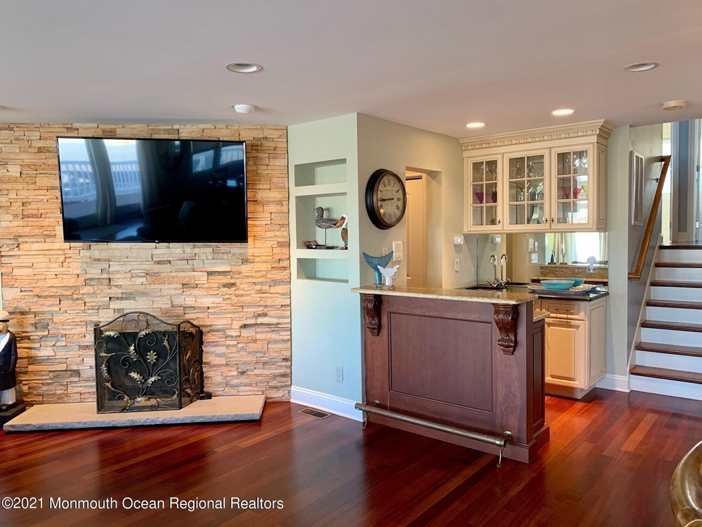 919 N Ocean Avenue - Photo 9