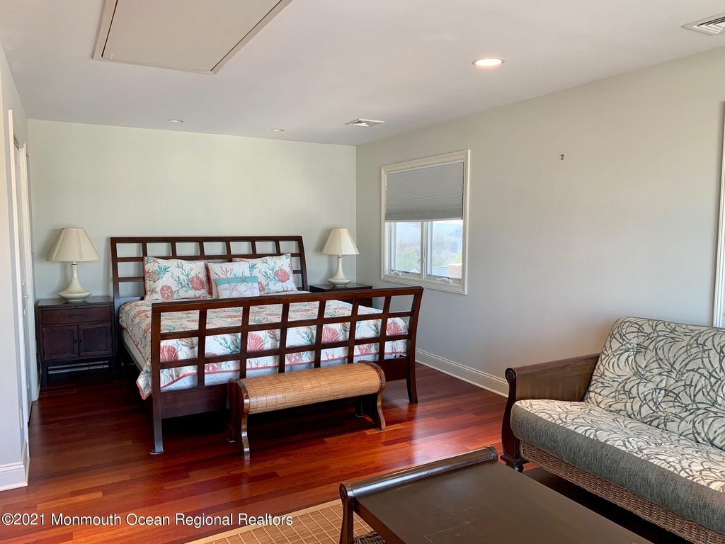 919 N Ocean Avenue - Photo 32