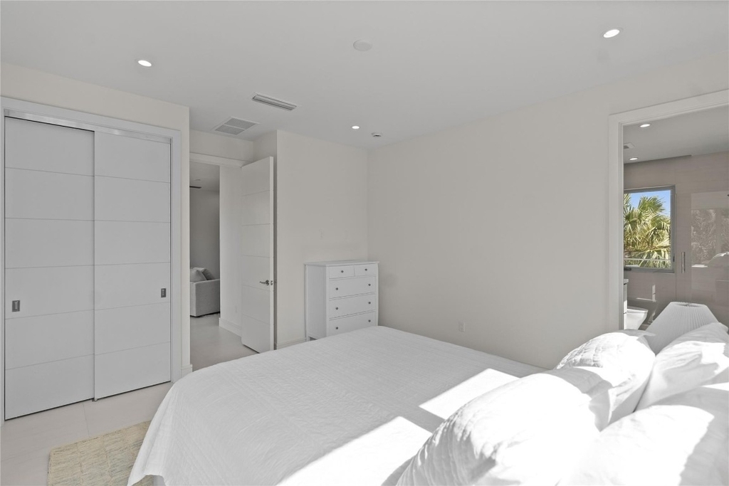 221 Shore Court - Photo 45