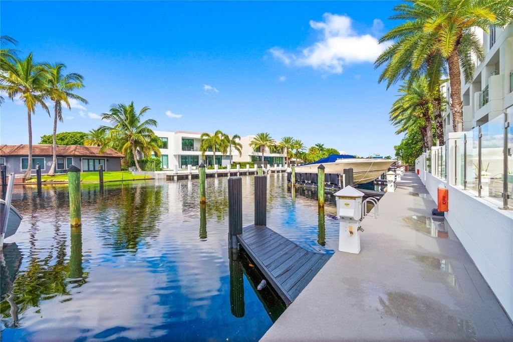 221 Shore Court - Photo 7