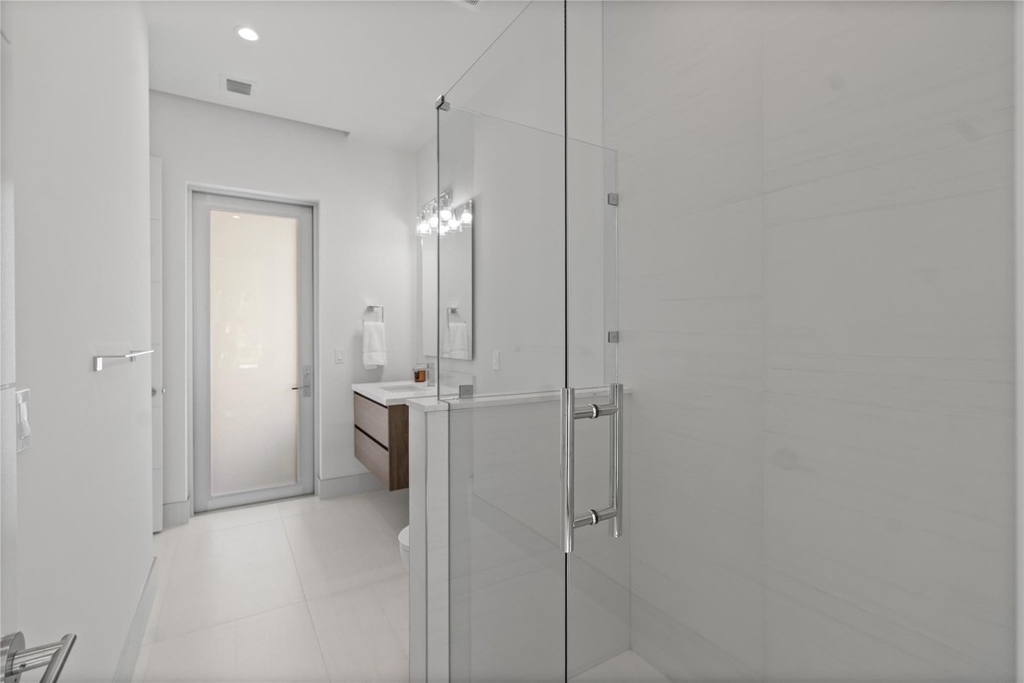221 Shore Court - Photo 28