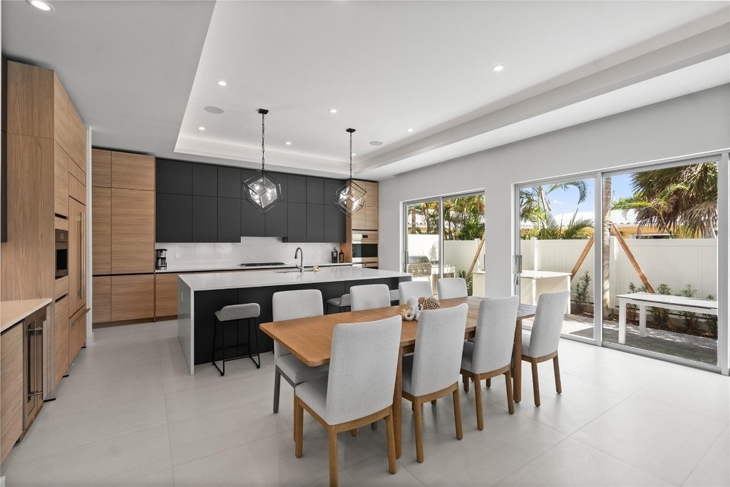221 Shore Court - Photo 18