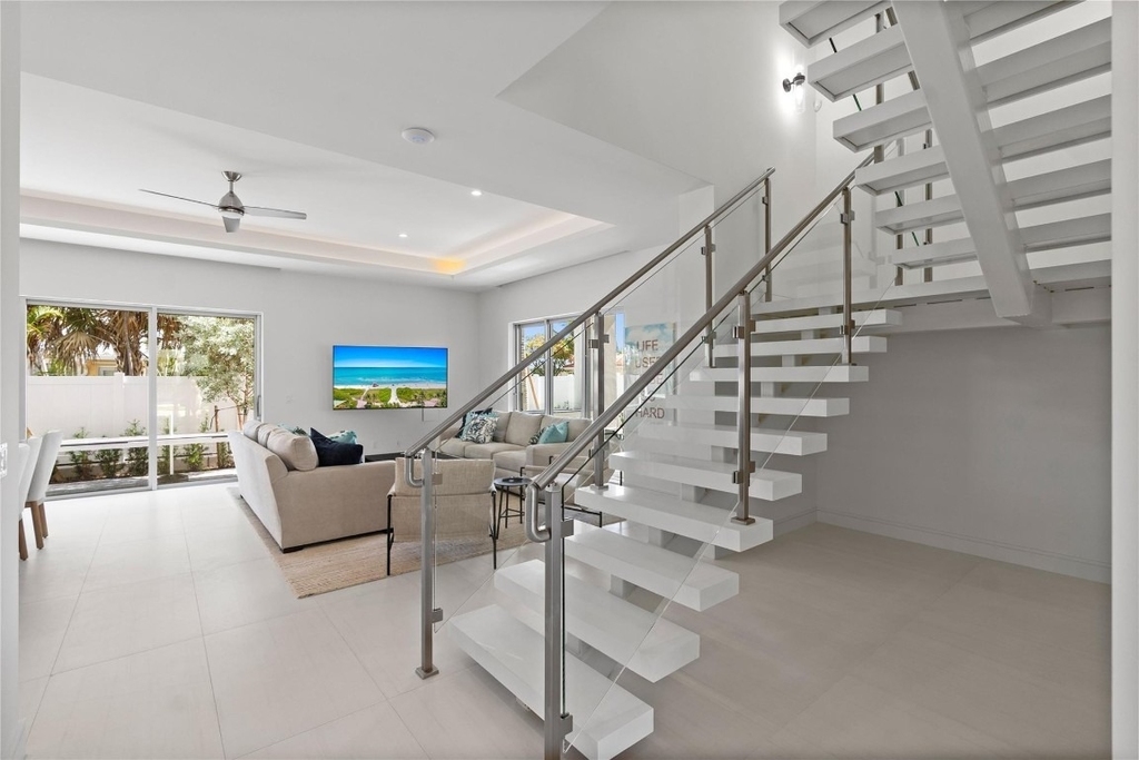221 Shore Court - Photo 15