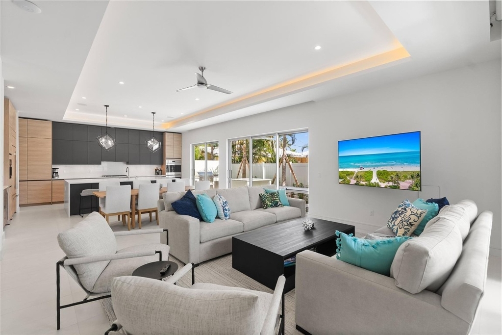 221 Shore Court - Photo 16