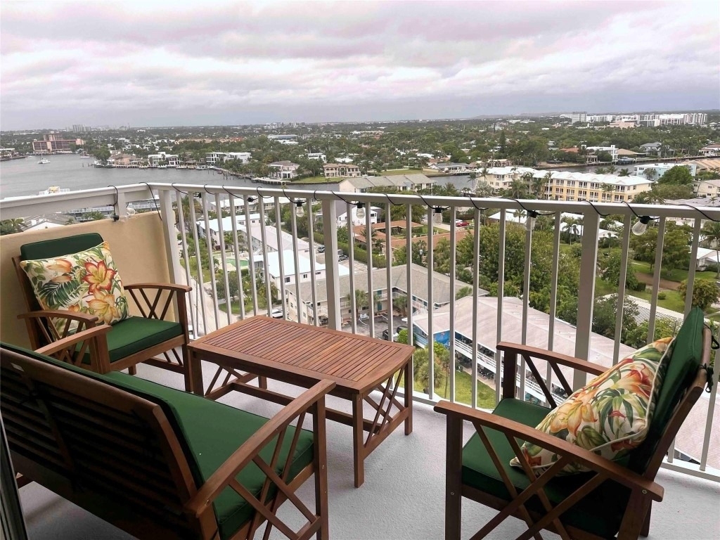 1200 Hibiscus Avenue - Photo 32