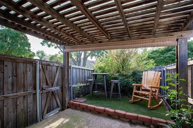 2521 Stanford Court - Photo 15