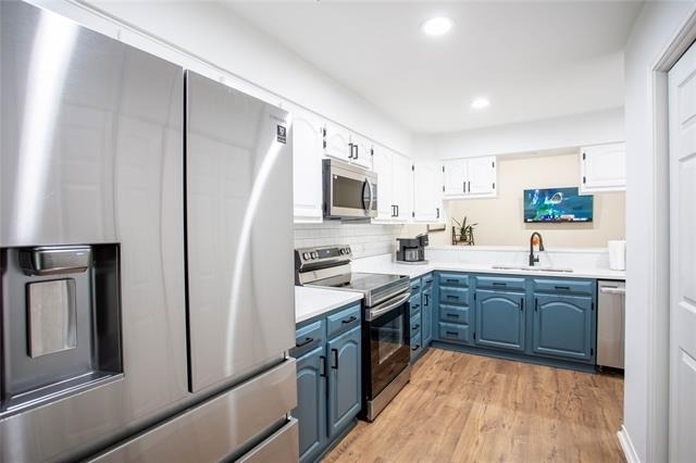 2521 Stanford Court - Photo 2