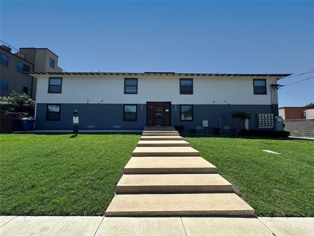 4526 Munger Avenue - Photo 0