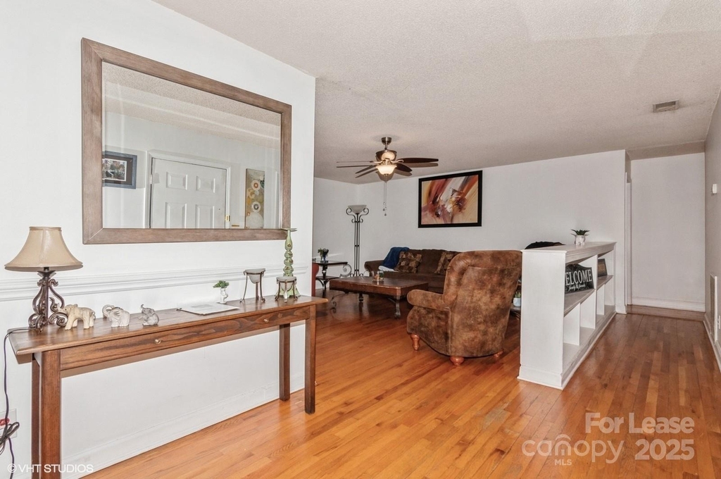 9938 Sandra Lane - Photo 3