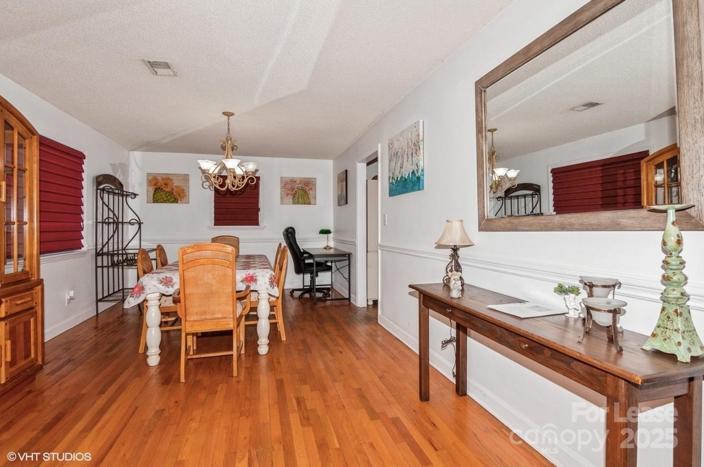 9938 Sandra Lane - Photo 4