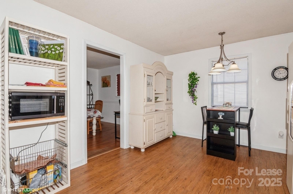 9938 Sandra Lane - Photo 8