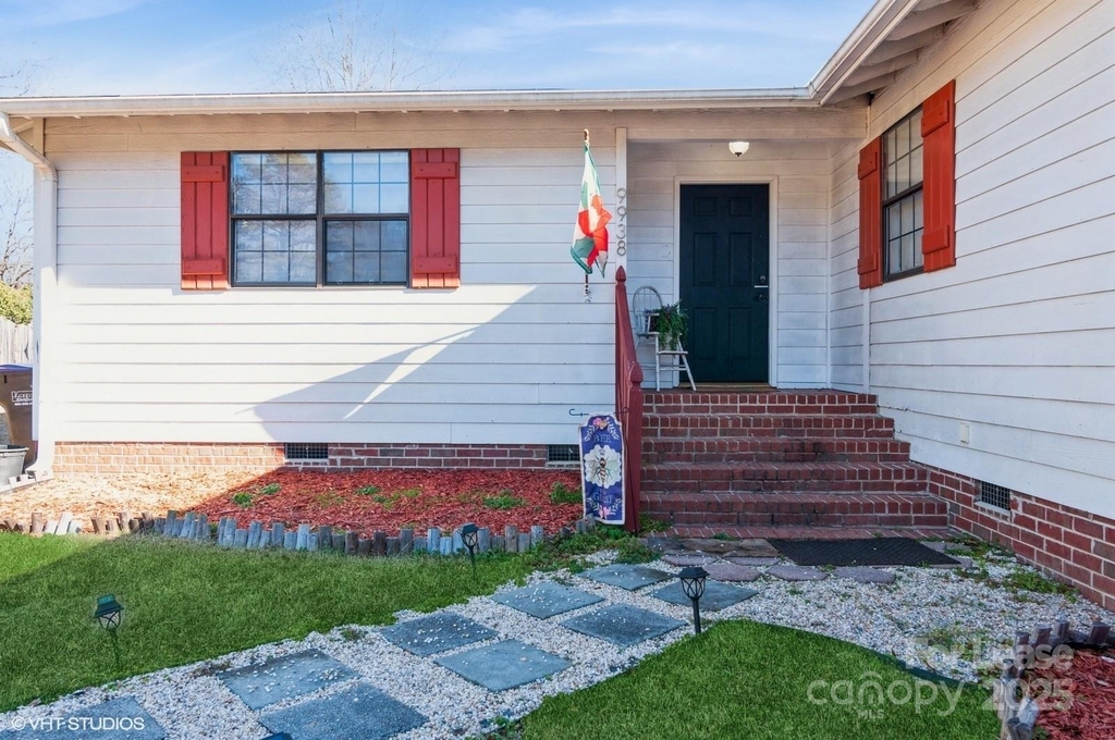 9938 Sandra Lane - Photo 2