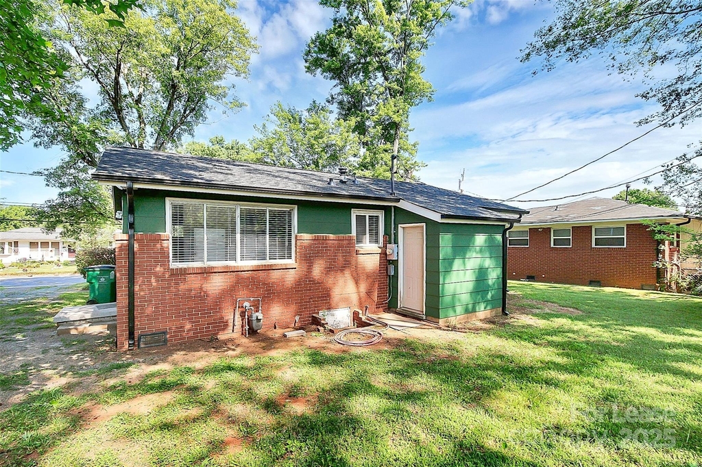 2244 English Drive - Photo 30