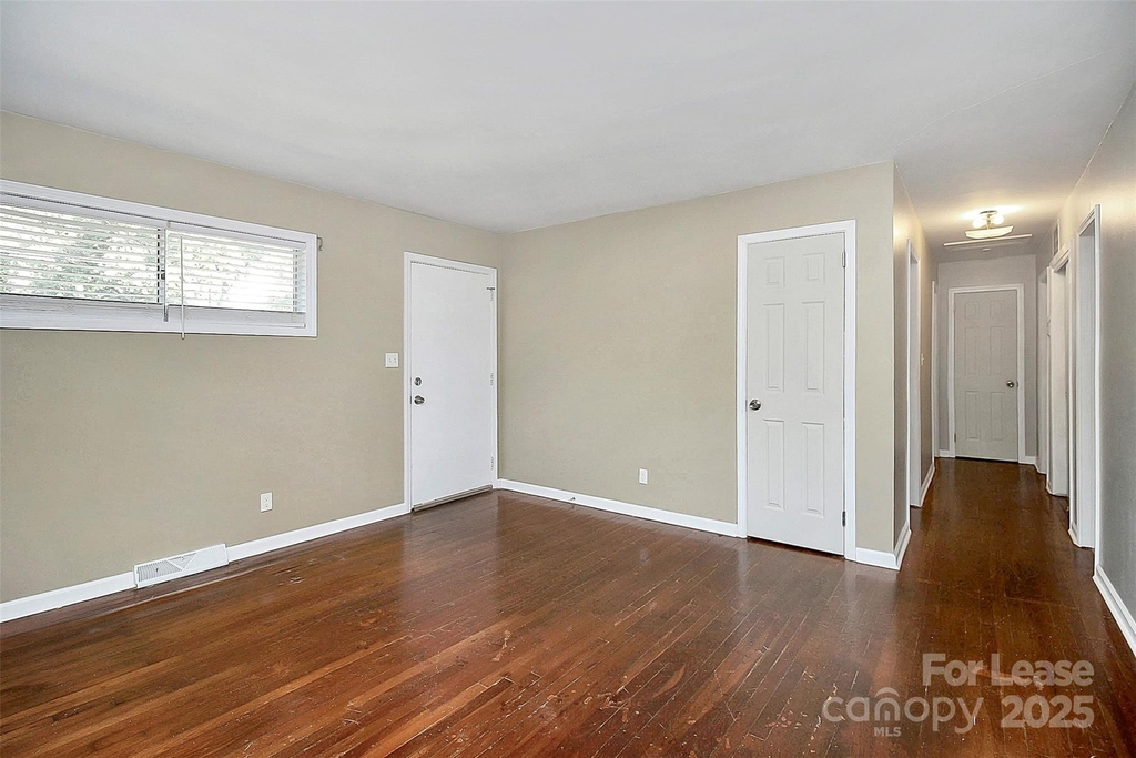 2244 English Drive - Photo 3