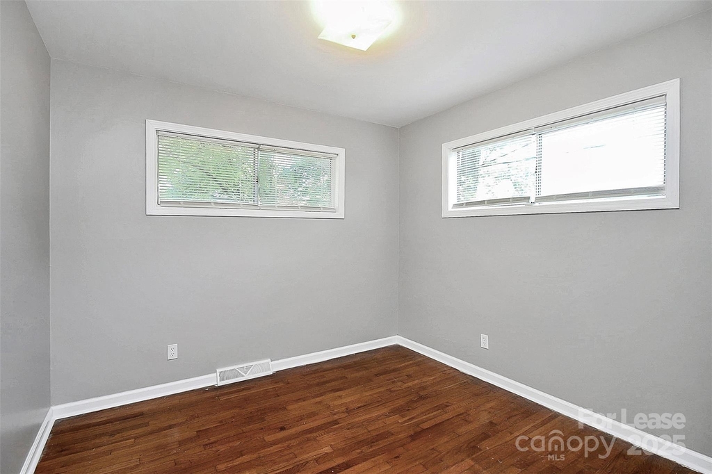 2244 English Drive - Photo 18